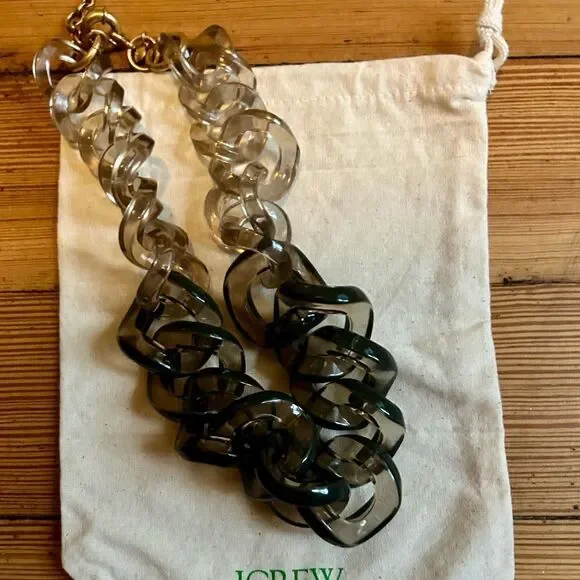 J.CREW Ombre Lucite Chunky Link Necklace. - Picture 5 of 15